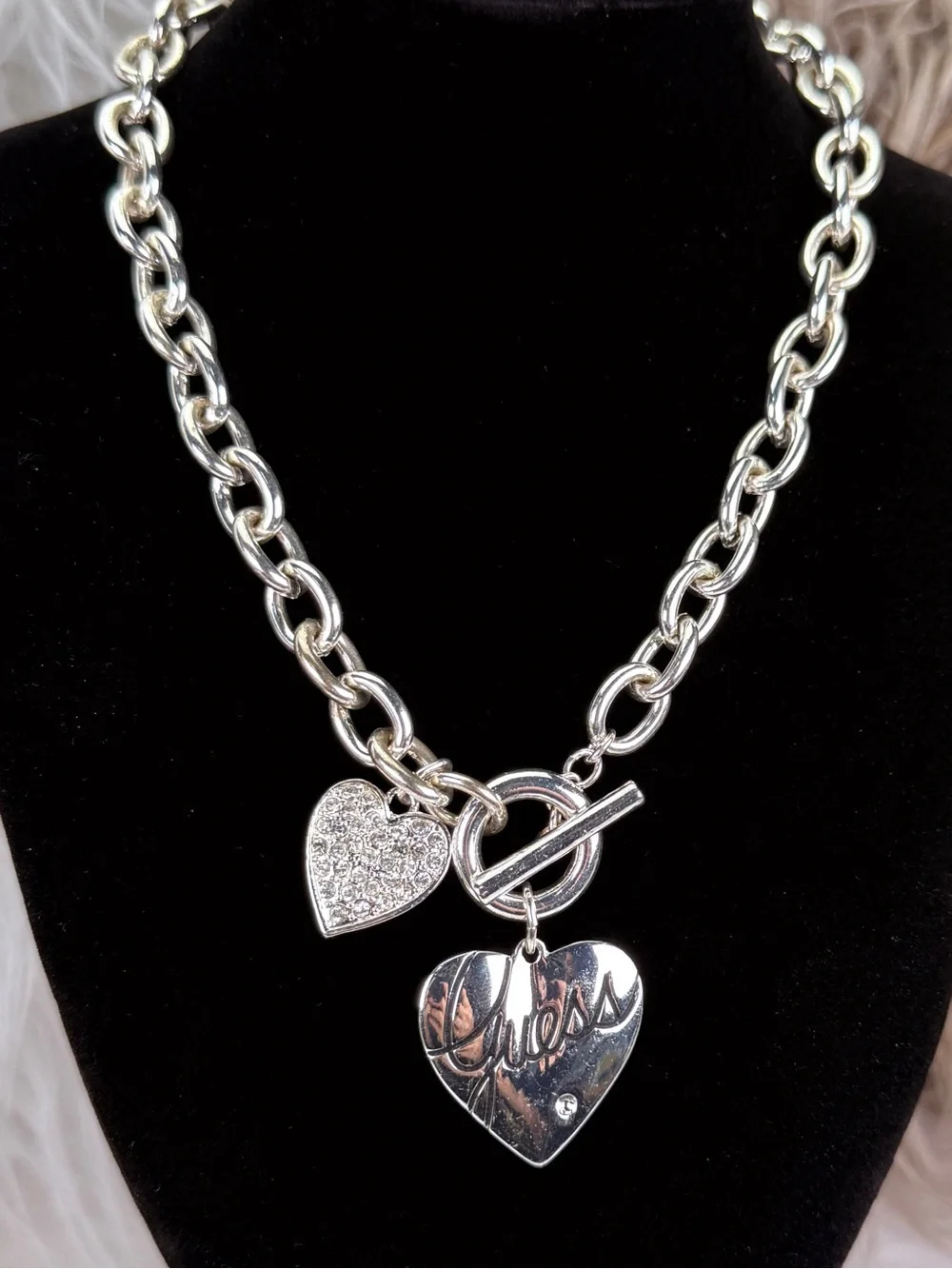 GUESS Silver Tone Chunky Chain Double Heart Toggle Charm Statement Necklace